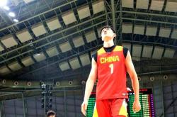 开云体育中国-包含竞技篮球比赛引发热议，球迷猜测最终胜利者的词条